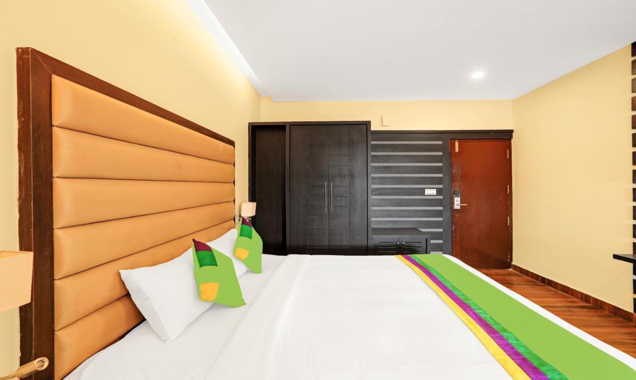 Treebo Doha King Hotel Madikeri Exterior photo